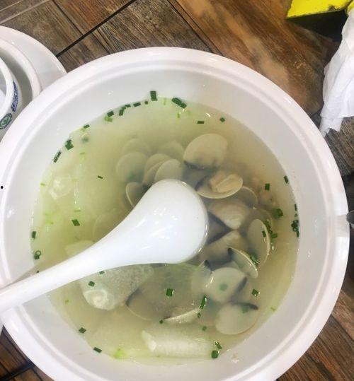 三亚的吃瓜网红是谁,三亚网红“瓜王”的瓜田传奇